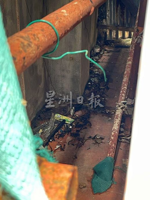 （古城第三版主文）建筑物“装修”7年多，令隔壁屋主困扰不已