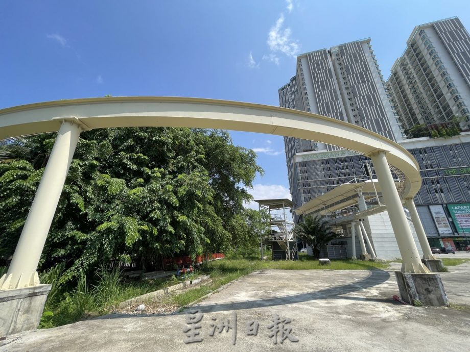 （古城第二版主文）有单轨火车没行走·城市中的失落园