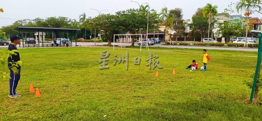 （古城第四版主文）草场缺乏灯火照明及安全设施恐威胁民众安全