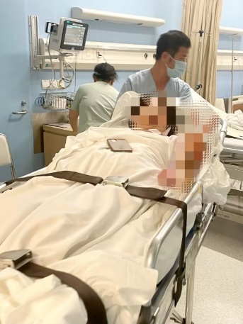 (已签发)柔:狮城二三事:上一刻与同事聊天下一秒倒在厕所 狮城女主管越南游中风惊魂