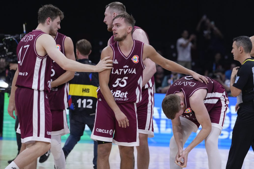 2023FIBA世界杯男篮赛| 终结拉脱维亚黑马之旅 德国4强硬碰美国