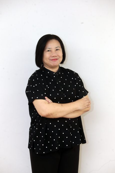 王丽芳∕吴德芳杰出华文教师奖(独中∕私立中学组)