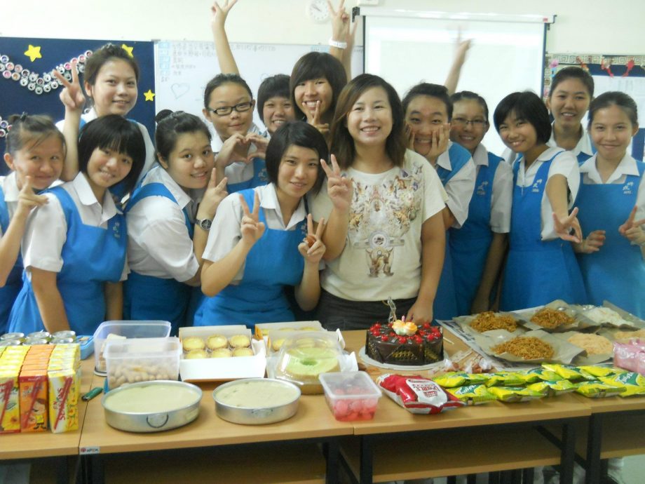 王丽芳∕吴德芳杰出华文教师奖(独中∕私立中学组)