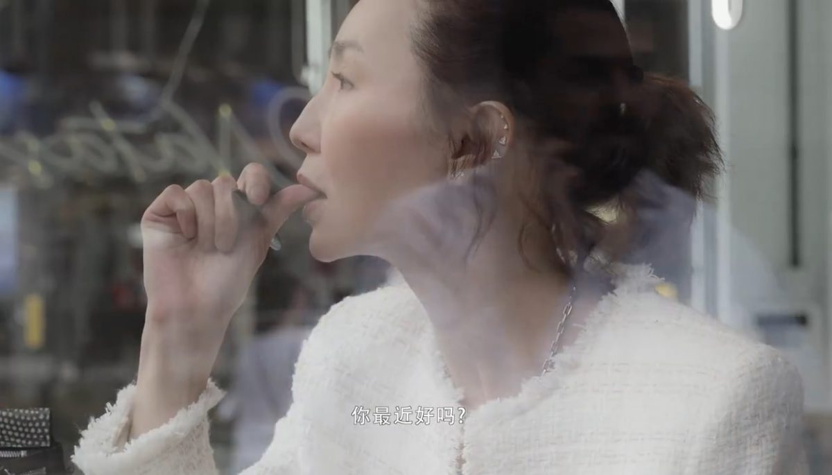 59岁张曼玉出山拍广告 肤质紧致贵气优雅