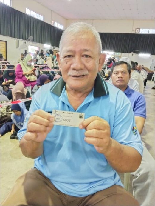 5公斤进口米只需RM1  民众1小时扫光