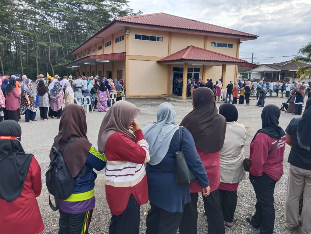 5公斤进口米只需RM1  民众1小时扫光