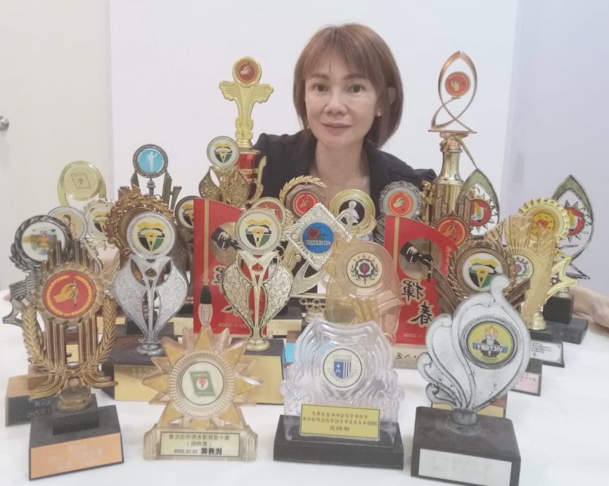 梁浈祯∕吴德芳杰出华文教师奖(小学组)