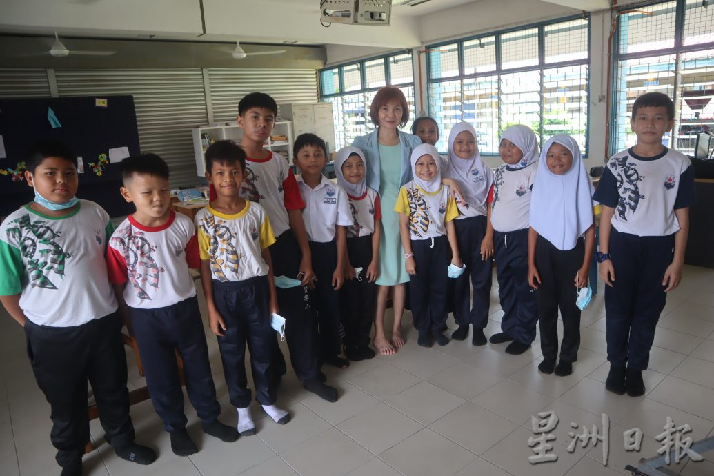 梁浈祯∕吴德芳杰出华文教师奖(小学组)