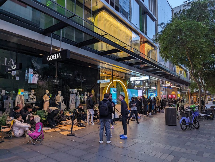 Blancpain X Swatch五大洋名表发售首日 外国也掀抢购热潮