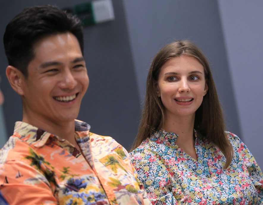 祖雄邀全民为女儿取中文名 佳娜来马狂吃肉骨茶