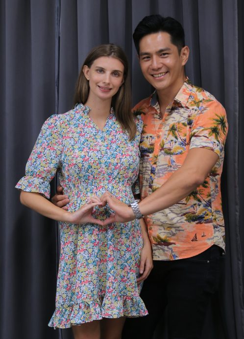 祖雄邀全民为女儿取中文名 佳娜来马狂吃肉骨茶