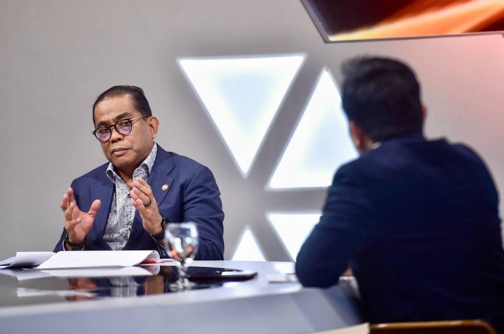 “演唱会指南回应是在愚弄公众”大学生组织促高教部长辞职 