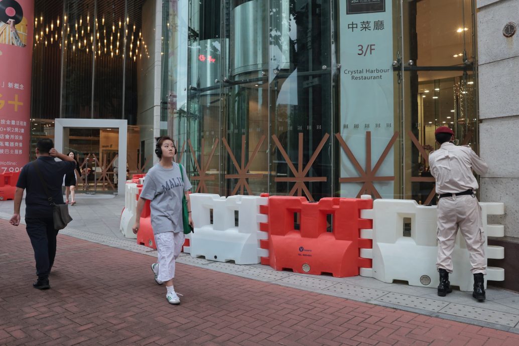 “苏拉”袭港 香港严阵以待