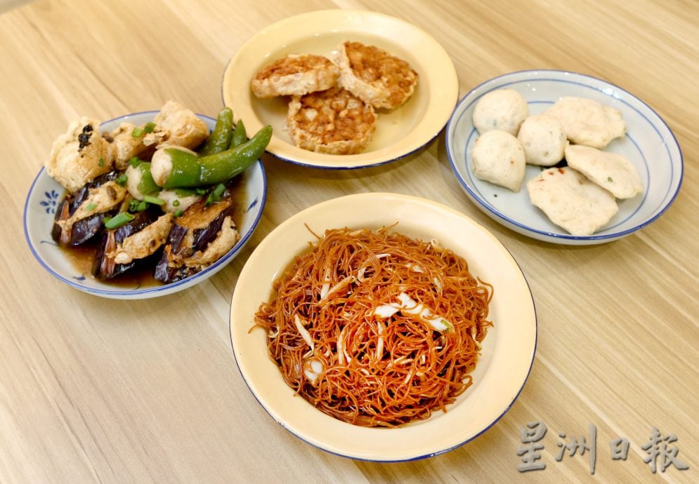 ★10月1日刊登【人气美食】／大霹雳封底主文／第七路糖水铺 食物选择多平靓正