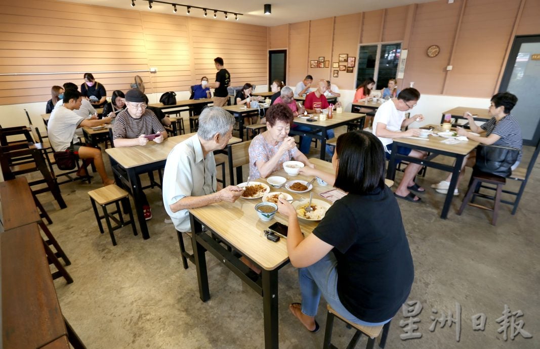 ★10月1日刊登【人气美食】／大霹雳封底主文／第七路糖水铺 食物选择多平靓正