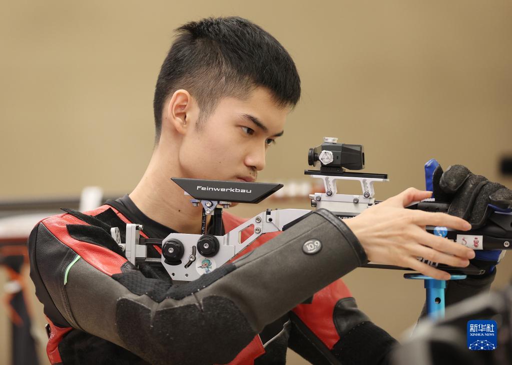 《亚运之星》| 5个月两破世界纪录 “最努力天才”盛李豪