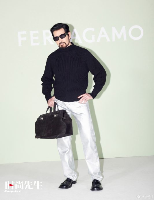 《封神》“一家三口”齐聚米兰 费翔落腮胡造型吸睛