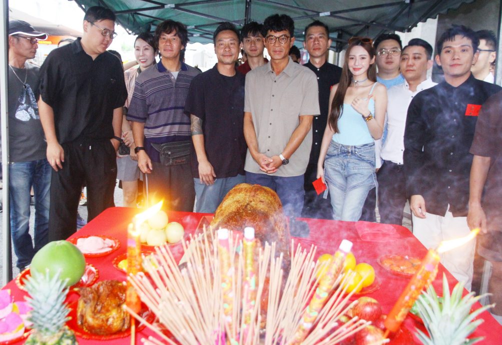 《尾随》开镜|伙古天乐卷发演侦探 张兆辉颓废感十足