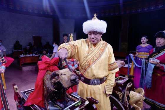 【中国】从沙漠到草原,看内蒙古的现代与传统