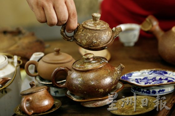 【行走江壶/02】喝茶喝出的绝活──用修车技艺修壶,再造茶壶新生命