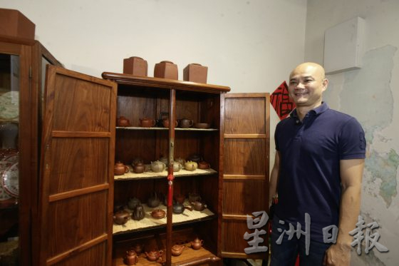 【行走江壶／03】喝茶喝出的爱好──玩壶品壶，紫砂壶玩不起，偏爱收藏老壶