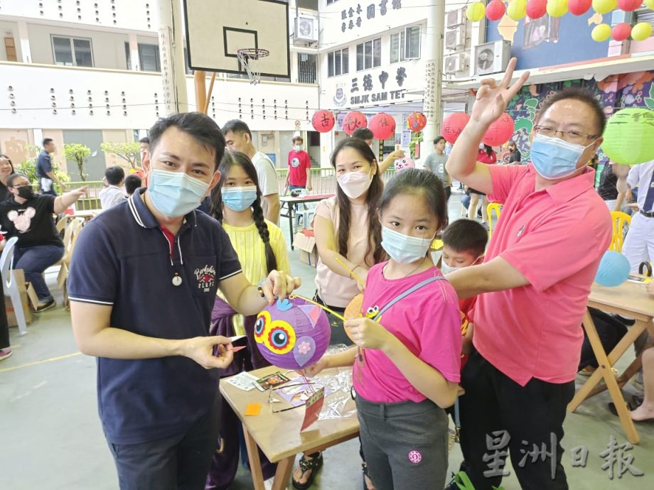 三德中小学首联办中秋活动 这个中秋暖洋洋