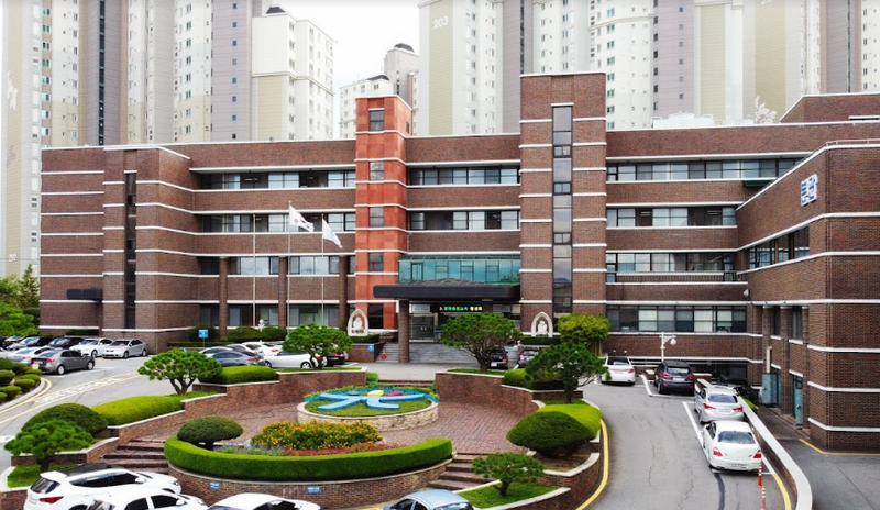 不满无法换座位 韩女老师遭高中生痛扁昏迷送医