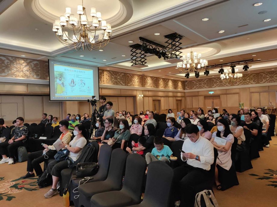 专科医生:或是癌症 孩子反复发烧要注意