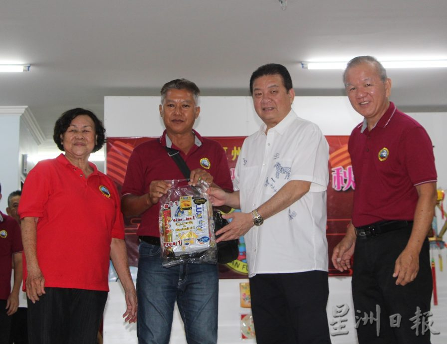 东:叶官华:食品价格无止境涨价,政府应为各阶层人民提供补贴