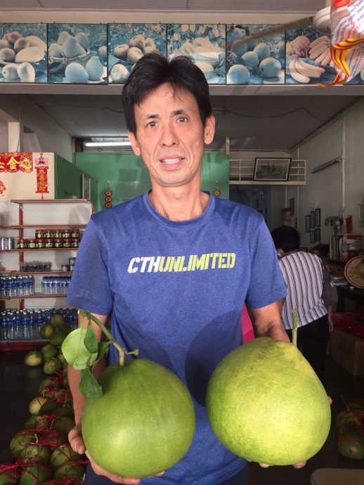 中秋节碰上连假 一家人出游团圆