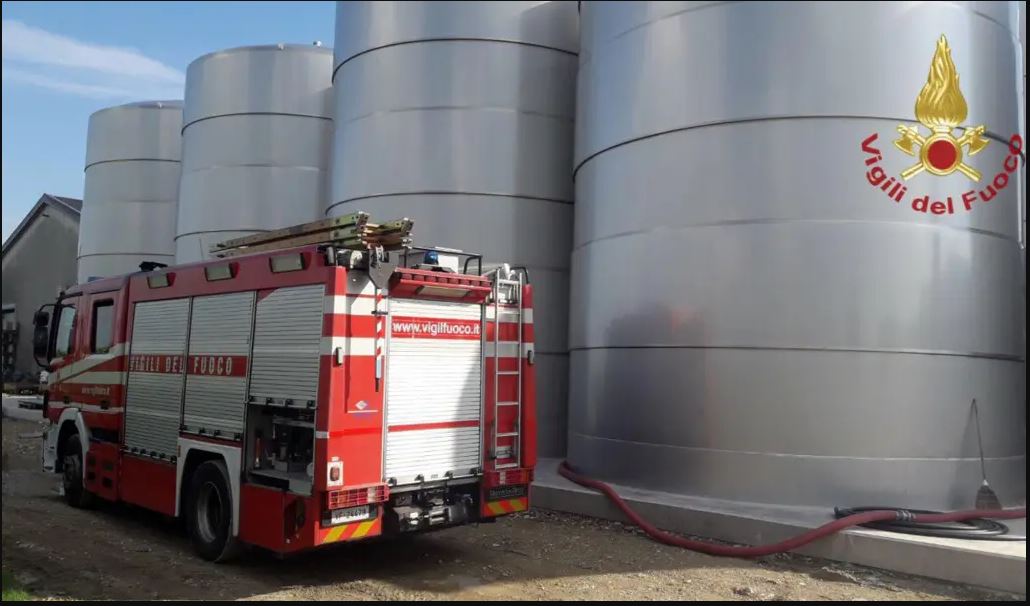 为救同事 意大利46岁酿酒师掉入酒桶被淹死