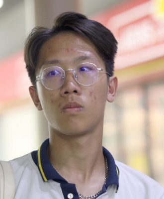 人民广场轻快铁站 “开天窗”行人通道修好