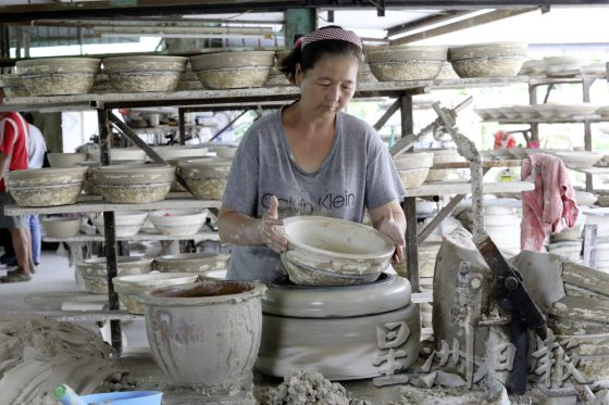 传承三代超过70年的柴窑／仅存龙窑产瓦煲、药煲