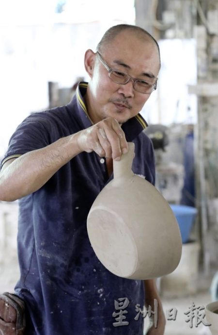 传承三代超过70年的柴窑／仅存龙窑产瓦煲、药煲