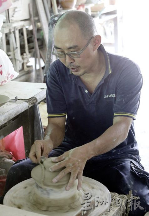 传承三代超过70年的柴窑／仅存龙窑产瓦煲、药煲