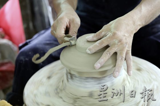 传承三代超过70年的柴窑／仅存龙窑产瓦煲、药煲