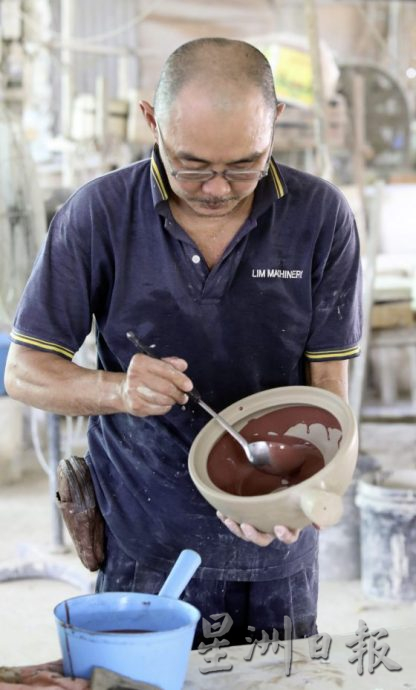 传承三代超过70年的柴窑／仅存龙窑产瓦煲、药煲