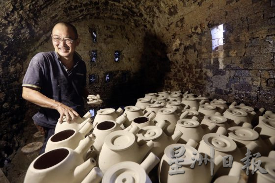 传承三代超过70年的柴窑／仅存龙窑产瓦煲、药煲