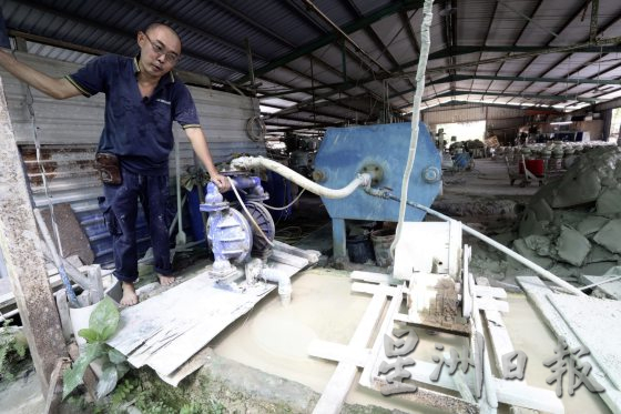 传承三代超过70年的柴窑／仅存龙窑产瓦煲、药煲