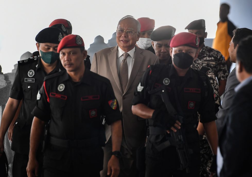 供夜报/1MDB案审讯