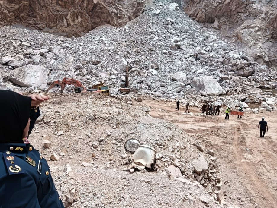 克拉未波赖石崩 外劳折返取物被压死