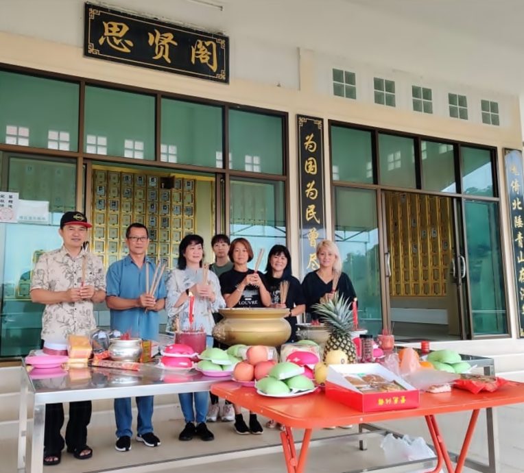 全国版/17岁隐瞒入马共失联 双亲马泰苦寻37年终安葬