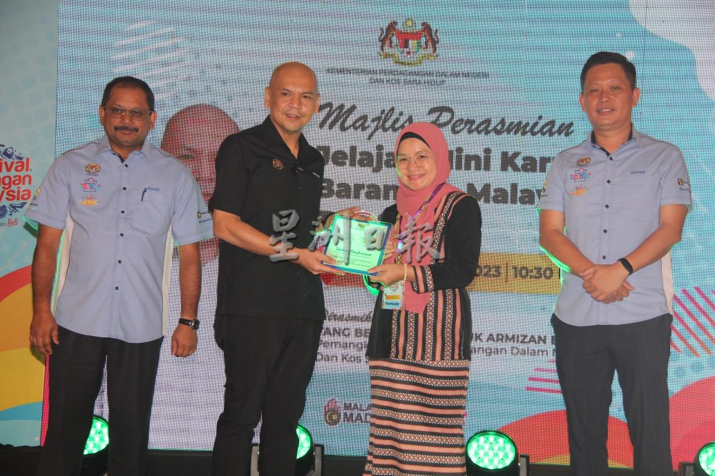 内贸部全国加强执法监督米价 迄今接142宗投诉