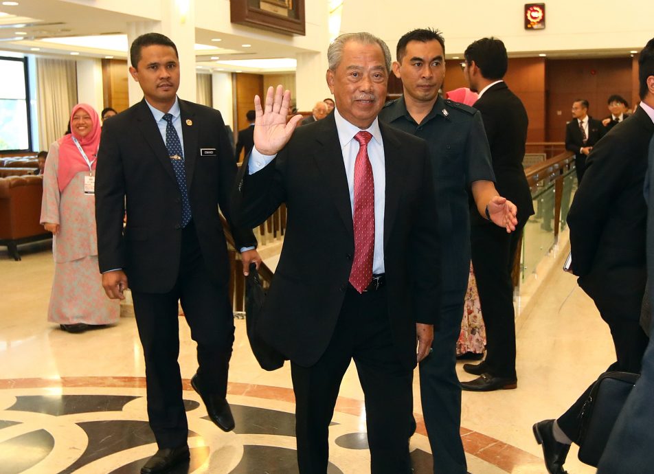 内页∕国会:安华:第12大马计划总拨款额达4150亿令吉。