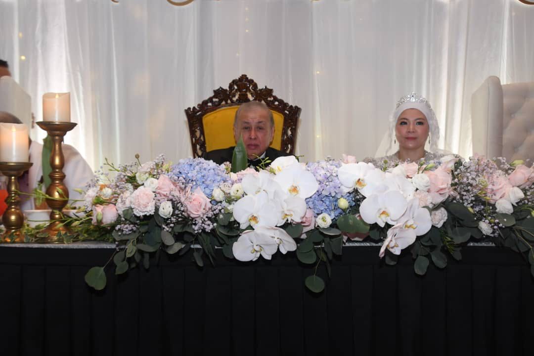 前总警长与华裔女子结婚