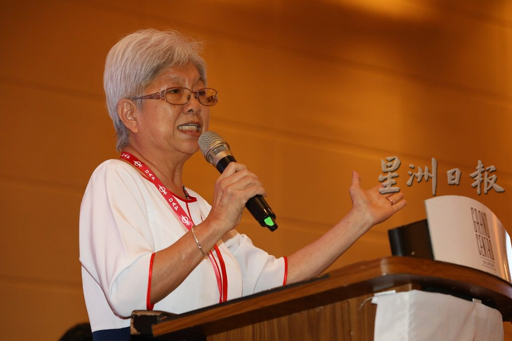 加入行动党30年从未后悔 章瑛:我感到很自豪