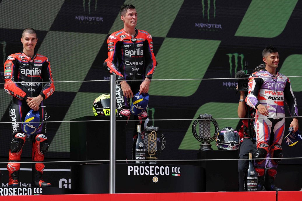 加泰罗尼亚站MotoGP|摔车遭碾过双腿竟只受轻伤 巴尼亚亚:我能说的只有谢谢