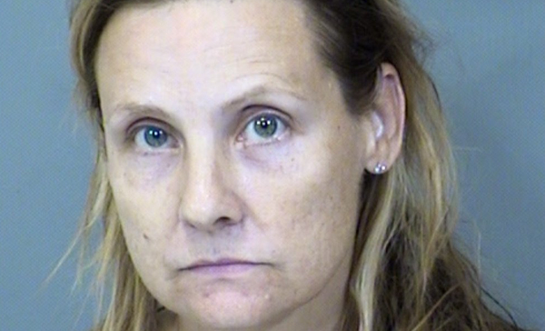 动物收容所变恐怖虐待屋 警救出55只狗受虐狗“更多尸体藏冰箱”