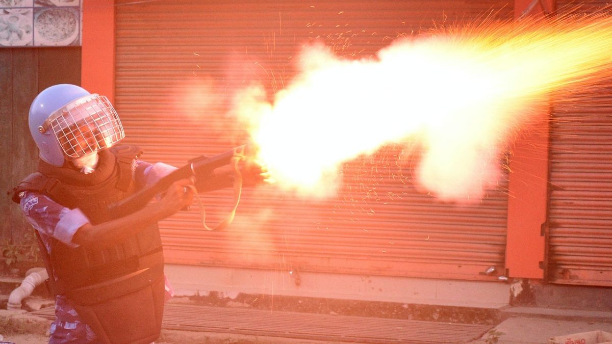 印度东北部两学生被杀掀示威 当局镇压并实施宵禁