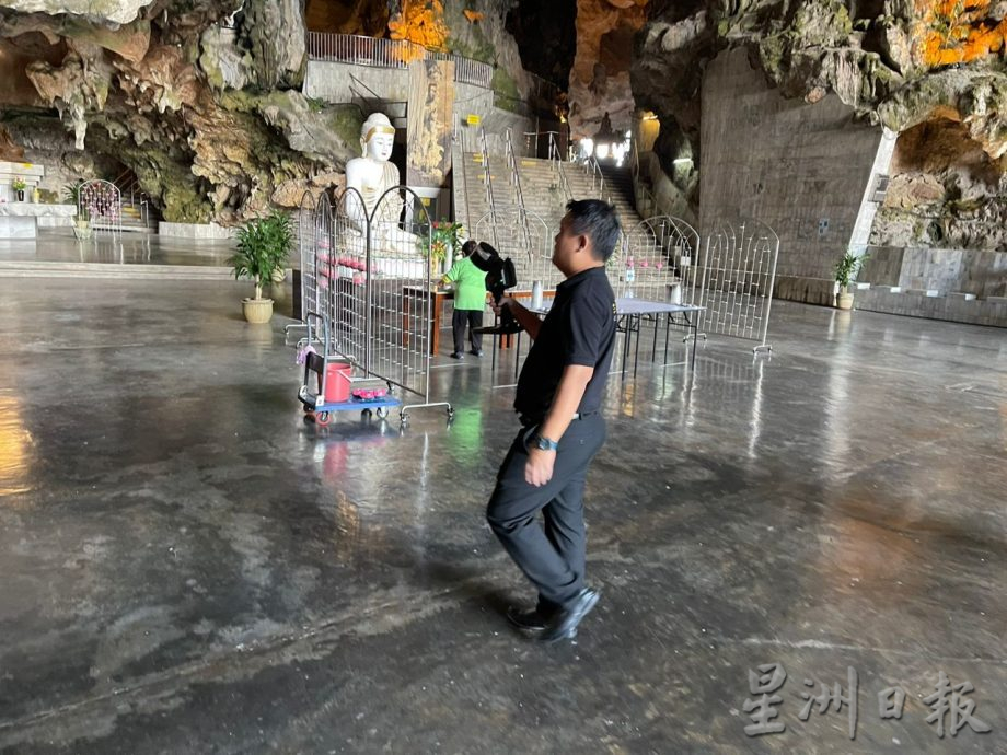 向合法化迈进 需时至少半年 怡14岩洞庙宇展开影像采集测量